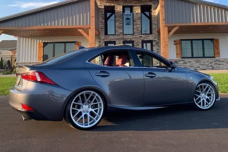 2015 Lexus IS 350 F Sport - Image 3
